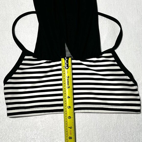 Nike Black and White Striped Layered Tankini Bathing Suit Top - Picture 4 of 6